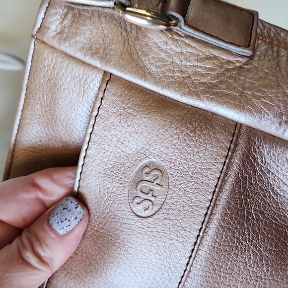 Vintage SAS Metallic Golden Pebbled Leather CROSSBODY Shoulder Bag Purse - Picture 16 of 17